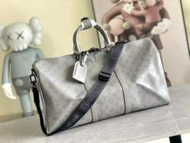 Picture of Louis Vuitton Mens Bags _SKUfw143779119fw